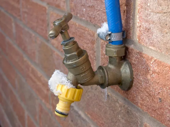 Winter maintenance: isolating your outside taps