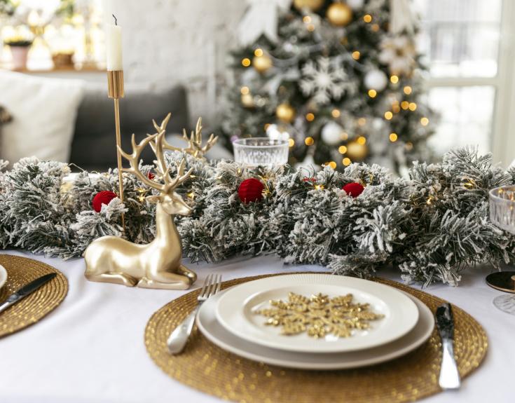 Christmas table decor